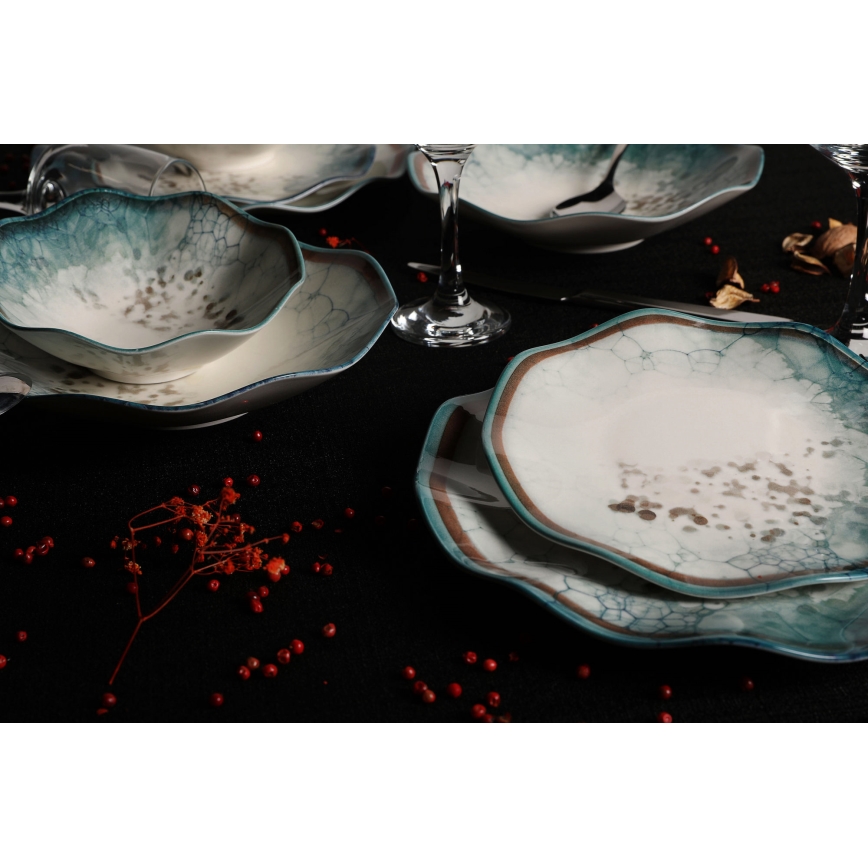 24-delars middagsservis i blått porslin