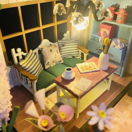 2Kids Toys - Miniatyr av Darcyin blomsterhus, 2xAAA