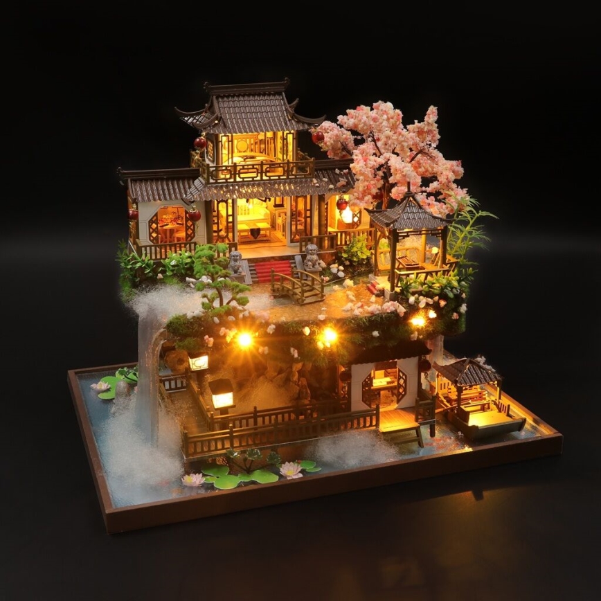2Kids Toys - Miniatyr av sagovilla med hus 2xAAA