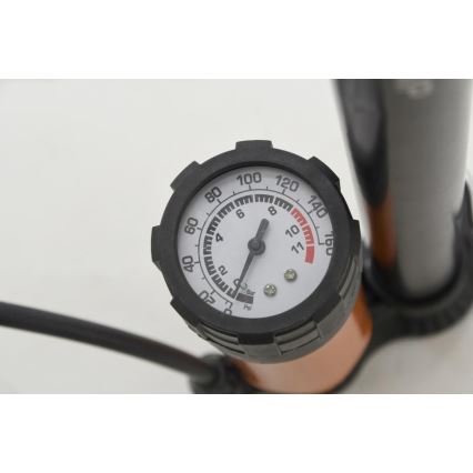 Air hand pump with pressure gauge
