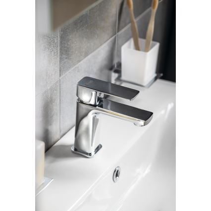 Aqualine - Kran till handfat FACTOR skinande krom