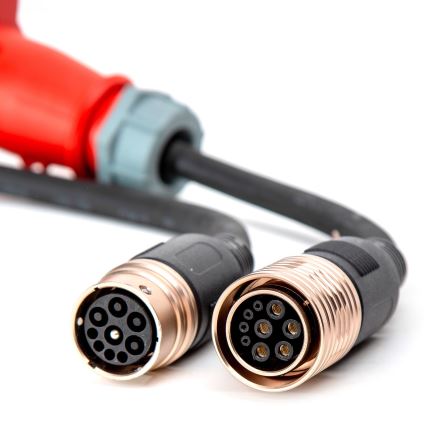Bärbar laddare för elbilar med 4 adaptrar Typ 2 32A/480V 22kW 7m IP67