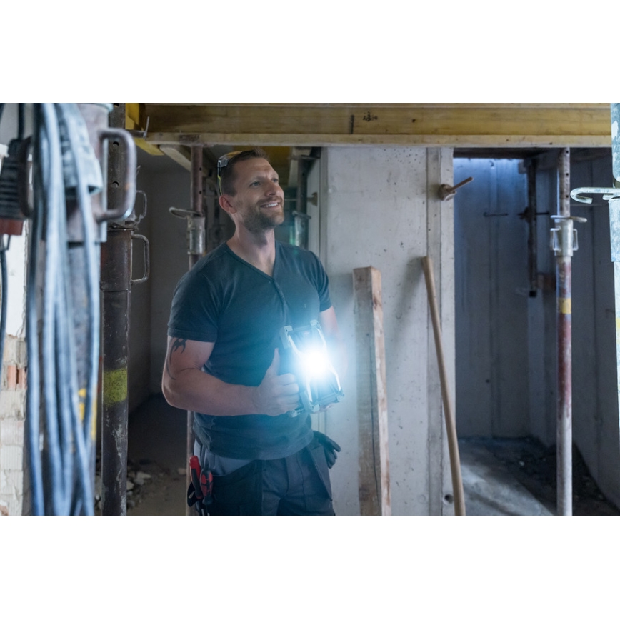 Brennenstuhl - LED Uppladdningsbar strålkastare LED/15W/5V 5000 mAh IP65
