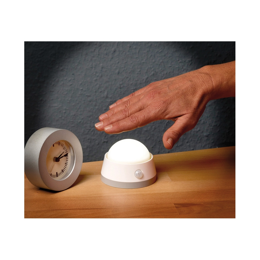 Brennenstuhl - LED nattlampa med sensor pohybu LED/3xAA 3000K