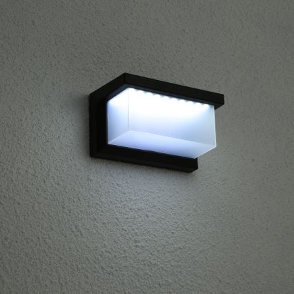 Brilagi - LED Solcellsvägglampa med rörelse- och skymningssensor BRICK LED/12W/5,5V 1200 mAh IP65