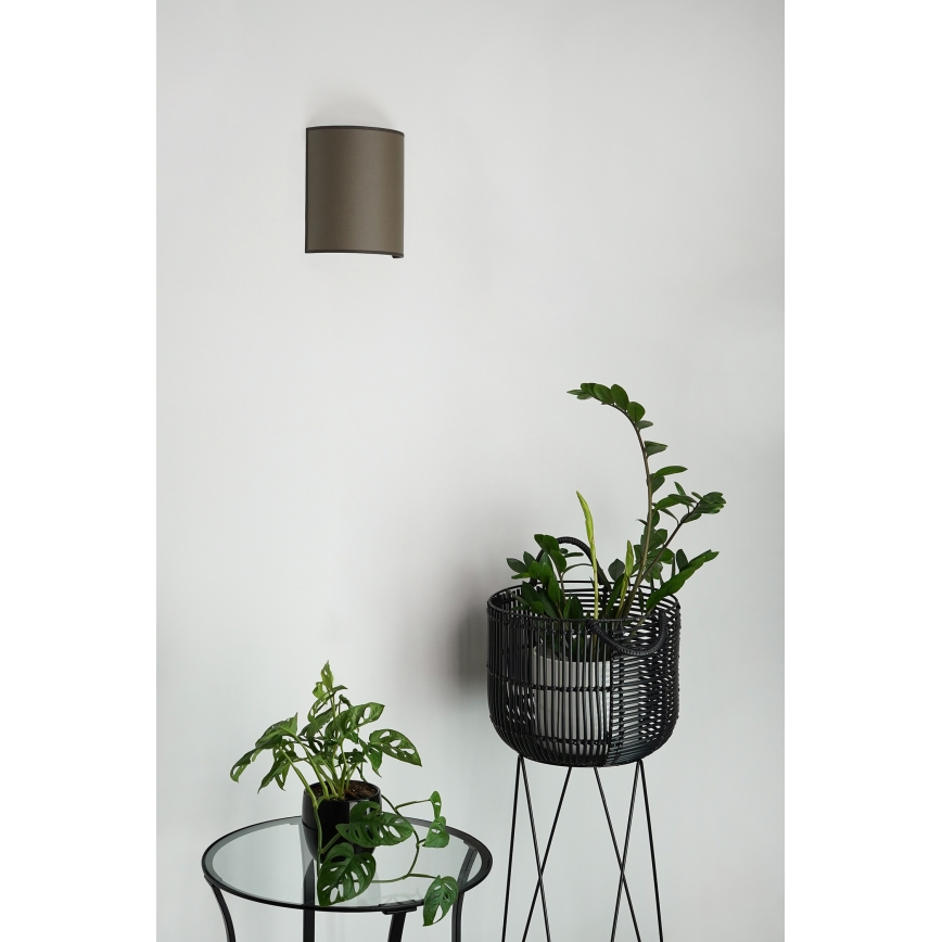 Brilagi - Vägglampa SEMI 1xE27/15W/230V brun