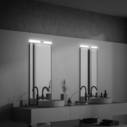 Briloner 2113-118 - Badrumsspegel med LED-belysning LED/12W/230V IP44 47 cm skinande krom