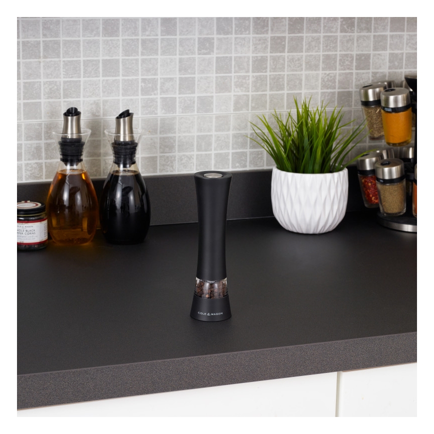 Cole&Mason - Electric grinder för salt or pepper BURFORD 4xAAA 18 cm svart