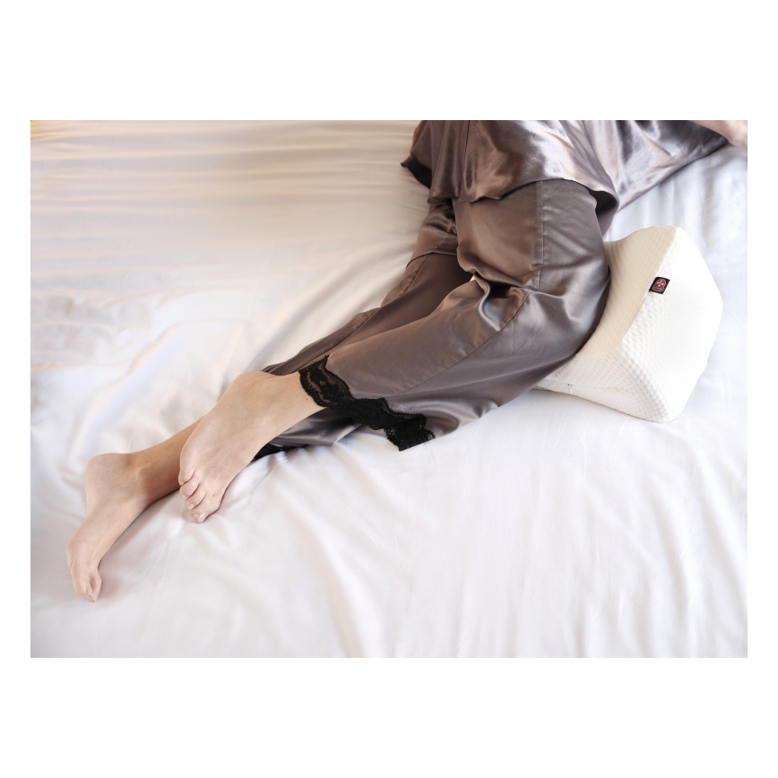 CONNECT IT CFH-6010-WH - Anatomisk knäkudde Taurus Knee vit