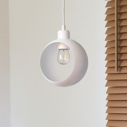Duolla - Pendellampa på kabel IRONLINE 1xE27/15W/230V vit