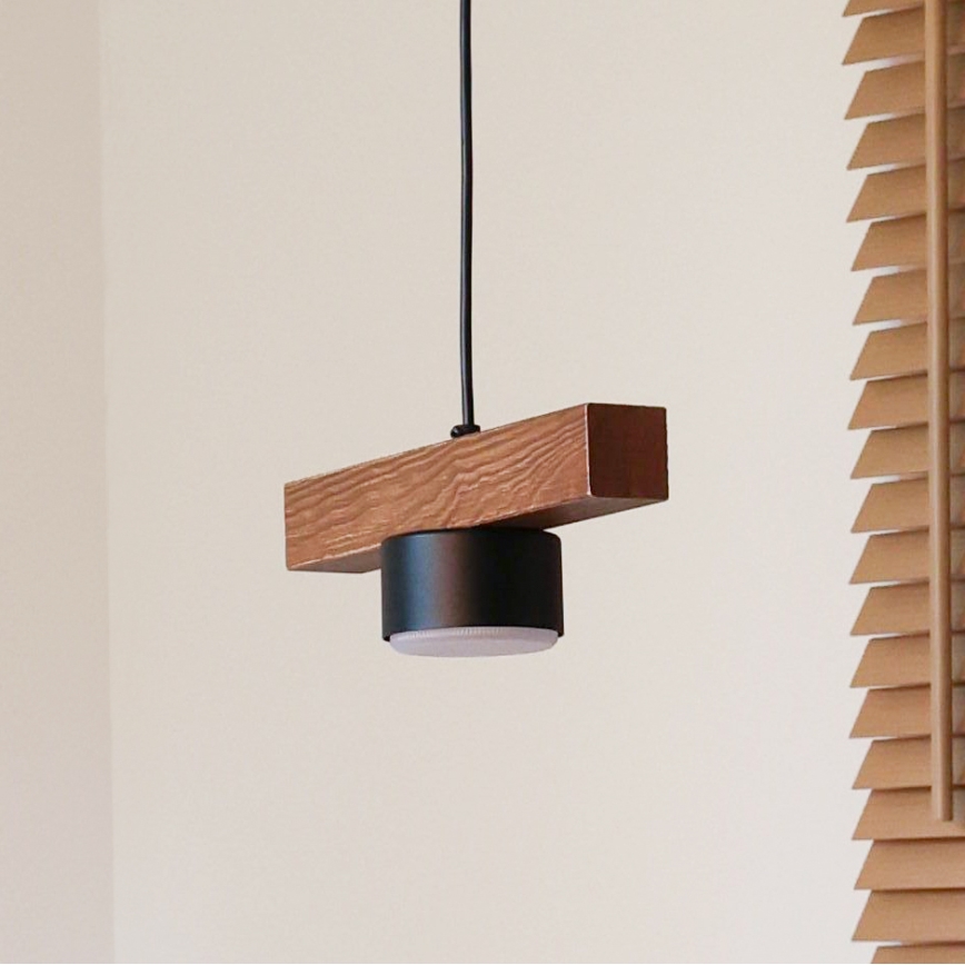 Duolla - Pendellampa på kabel IRONLINE 1xGX53/3W/230V furu ek/svart