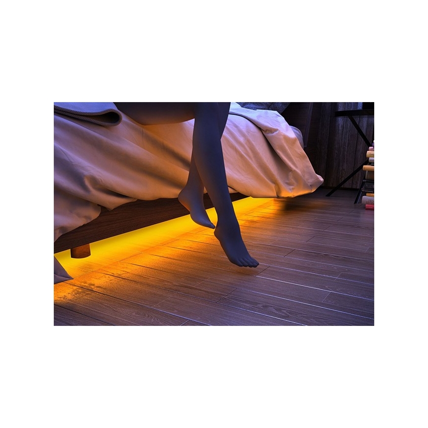UPPSÄTTNING 2x LED ljusslinga med sensor  1,2 m LED/3,6W/230V