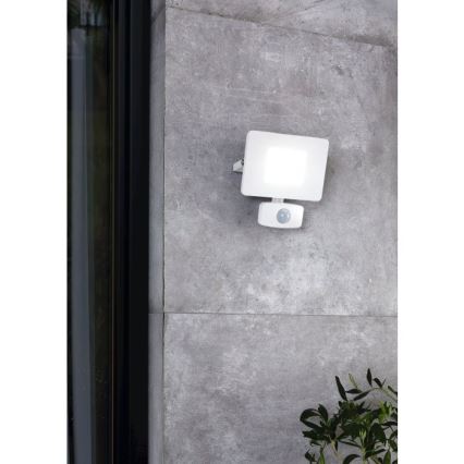 Eglo 33157 - LED Strålkastare med sensor FAEDO 3 LED/20W/230V IP44