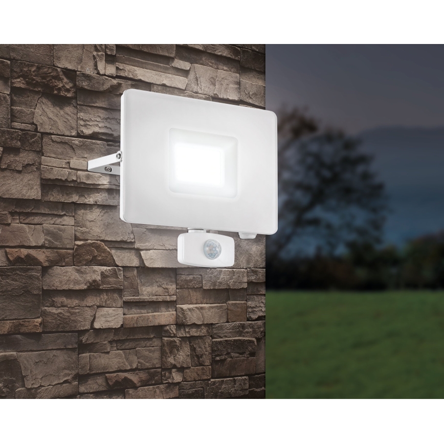 Eglo 33159 - LED Strålkastare med sensor FAEDO 3 LED/50W/230V IP44