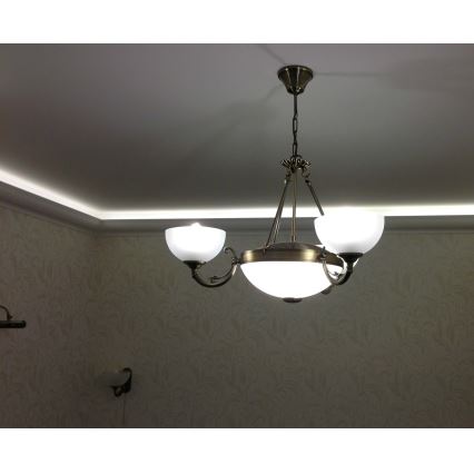 EGLO 82748 - Ljuskrona SAVOY 3xE14/40W + 2xE27/60W