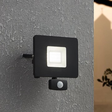 Eglo 97462 - LED Spotlight med sensor FAEDO 3 LED/30W/230V
