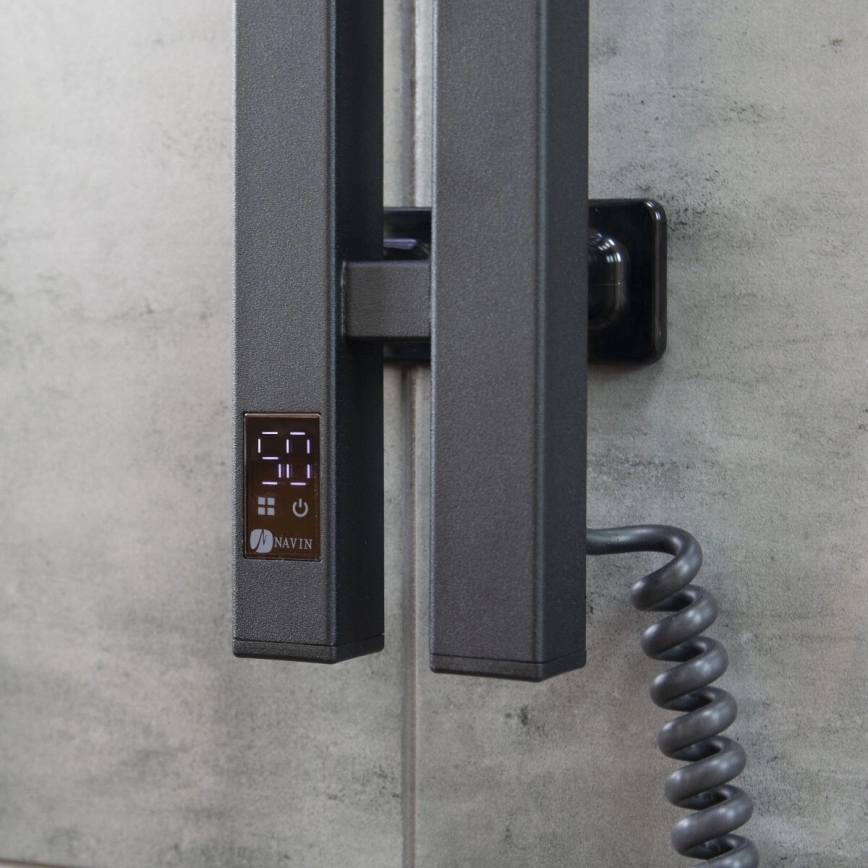 elekrtisk handdukstork med termostat SILOUETTE 187W/230V 120,6 cm IP44 svart rätt vinklat