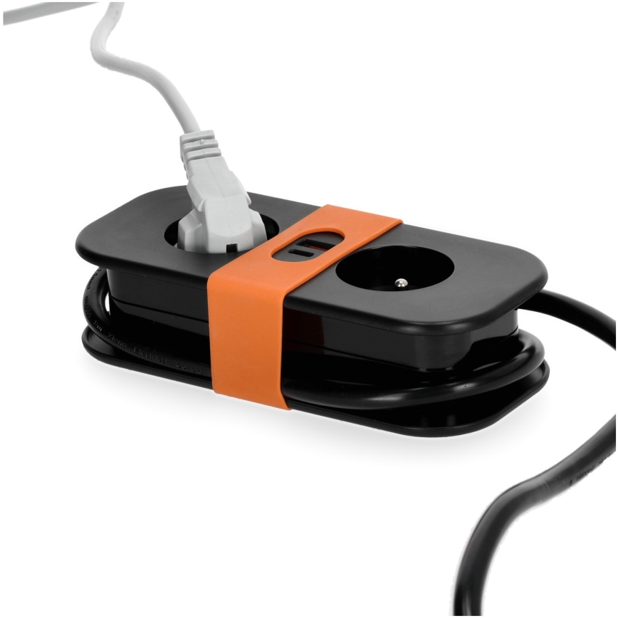 Förlängningskabel 2Z + 2xUSB 1,4 m svart