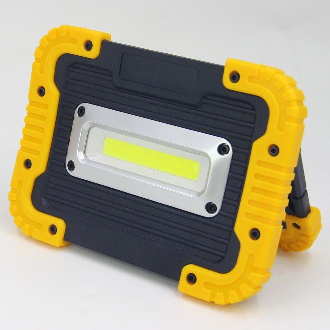 Fulgur 34004 - Uppladdningsbar LED-strålkastare med en strömbank LED/17W/4400 mAh IPX4