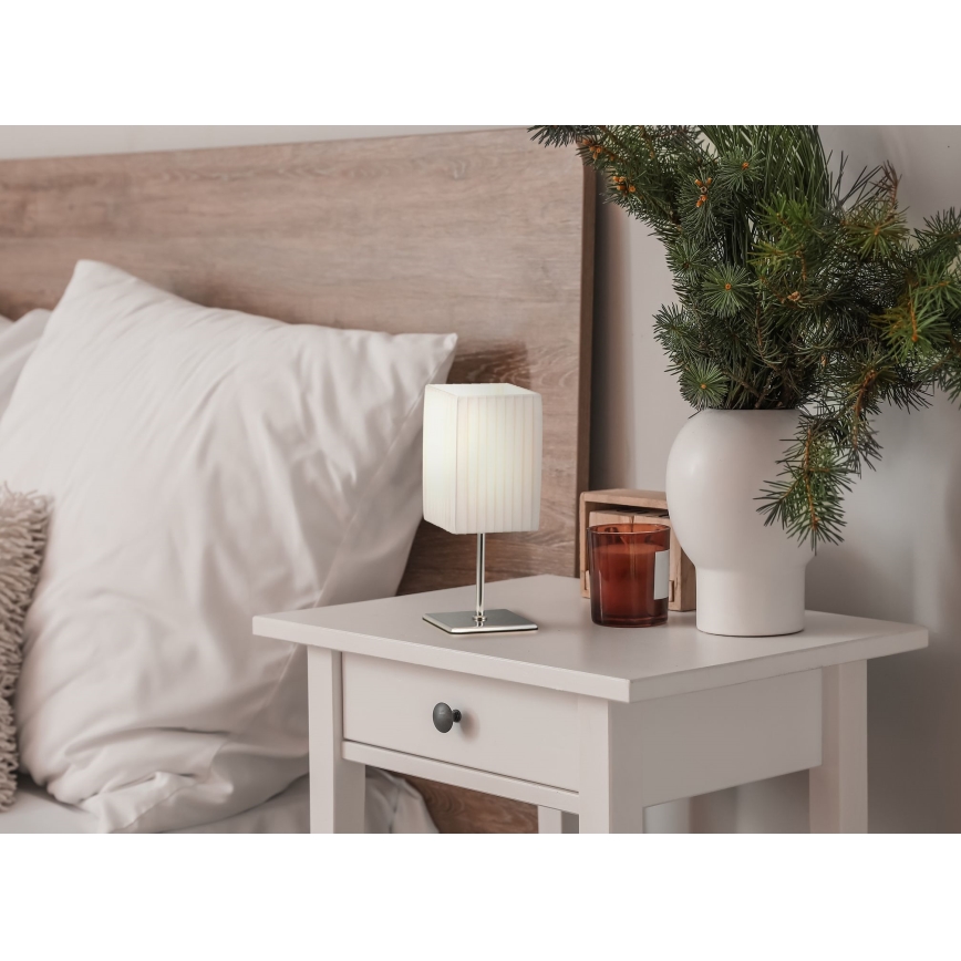 Globo 24660 - Bordslampa BAILEY 1xE14/40W