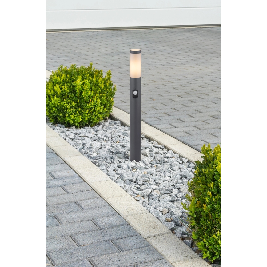 Globo - Lampa med sensor för utomhusbruk 1xE27/15W/230V IP44 80 cm antracit