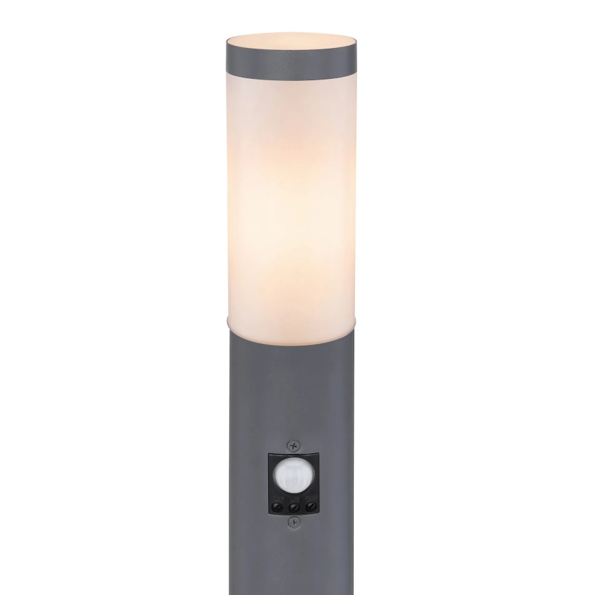 Globo - Lampa med sensor för utomhusbruk 1xE27/15W/230V IP44 110 cm antracit