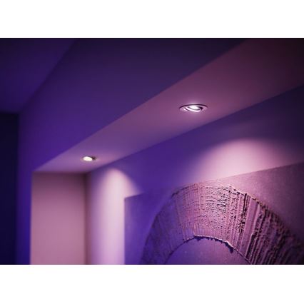 Grundläggande set Philips Hue WHITE AND COLOR AMBIANCE 3xGU10/5,7W/230V 2000-6500K + enhet för anslutning