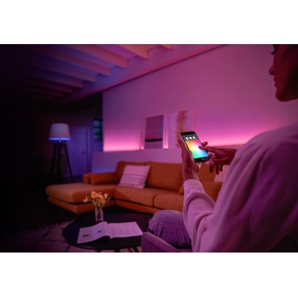 Grundläggande uppsättning  Philips Hue WHITE AND COLOR AMBIANCE 2xE27/9W/230V 2000-6500K + en enhet för att ansluta