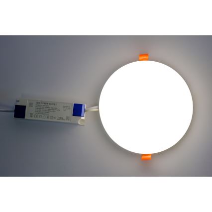 LED Badrum infälld lampa LED/24W/230V 2700-6500K IP44 rund
