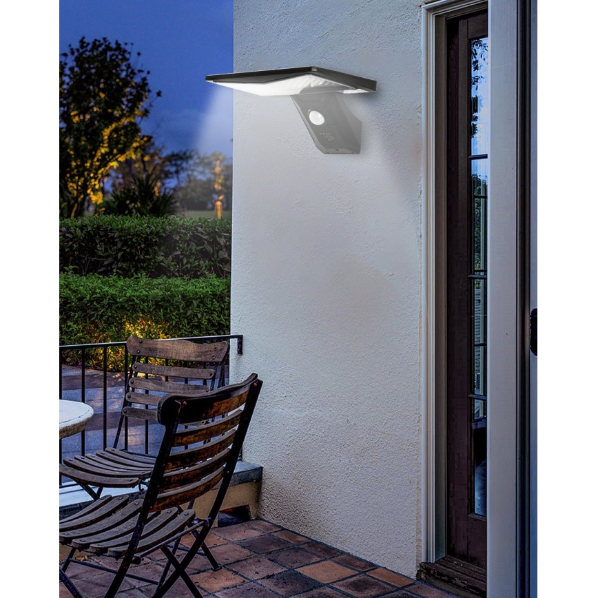 LED solcell väggbelysning med sensor LED/2,6W/5,5V IP65 1800 mAh svart
