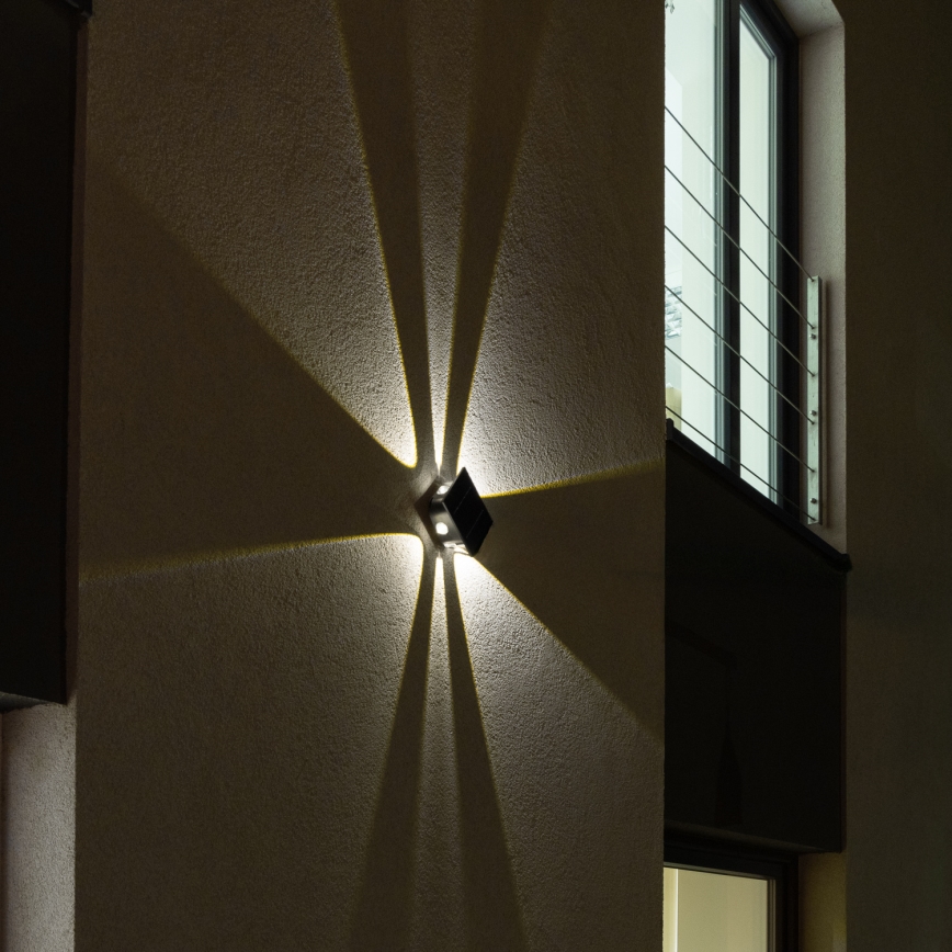 LED solcellsvägglampa med sensor LED/2W/5V IP54 1300 mAh