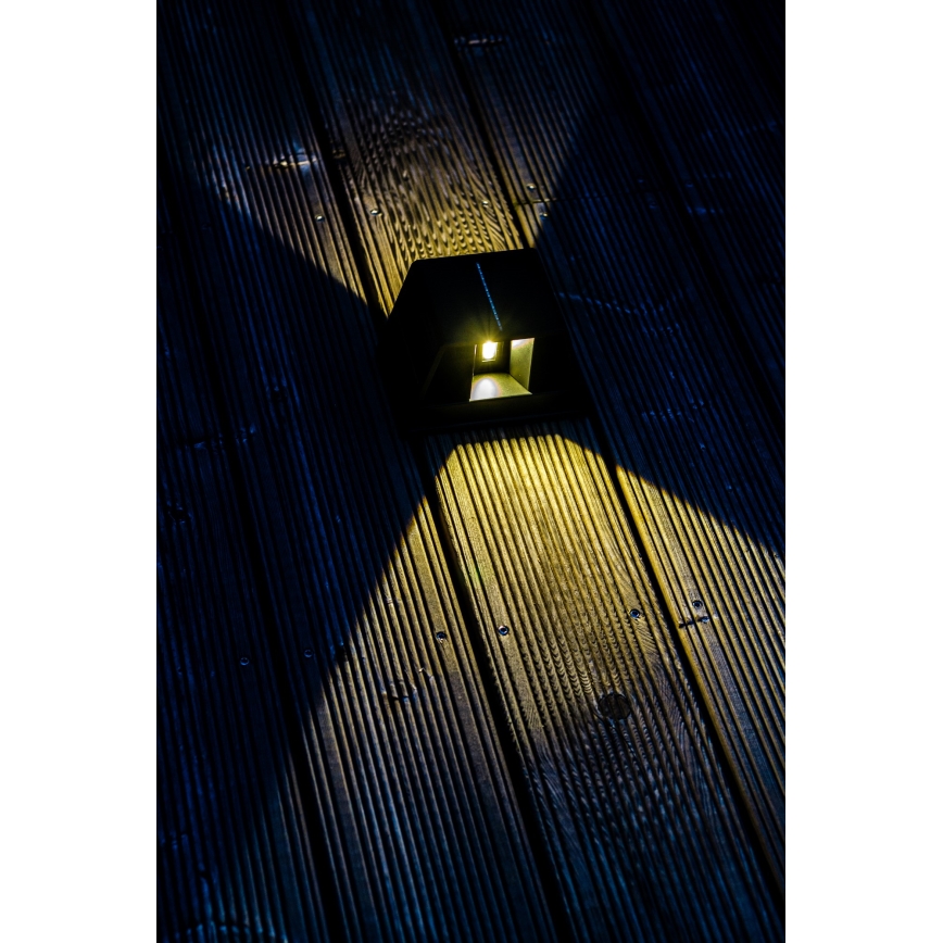 LED solcell väggbelysning med sensor LED/2W/5V IP54 1300 mAh