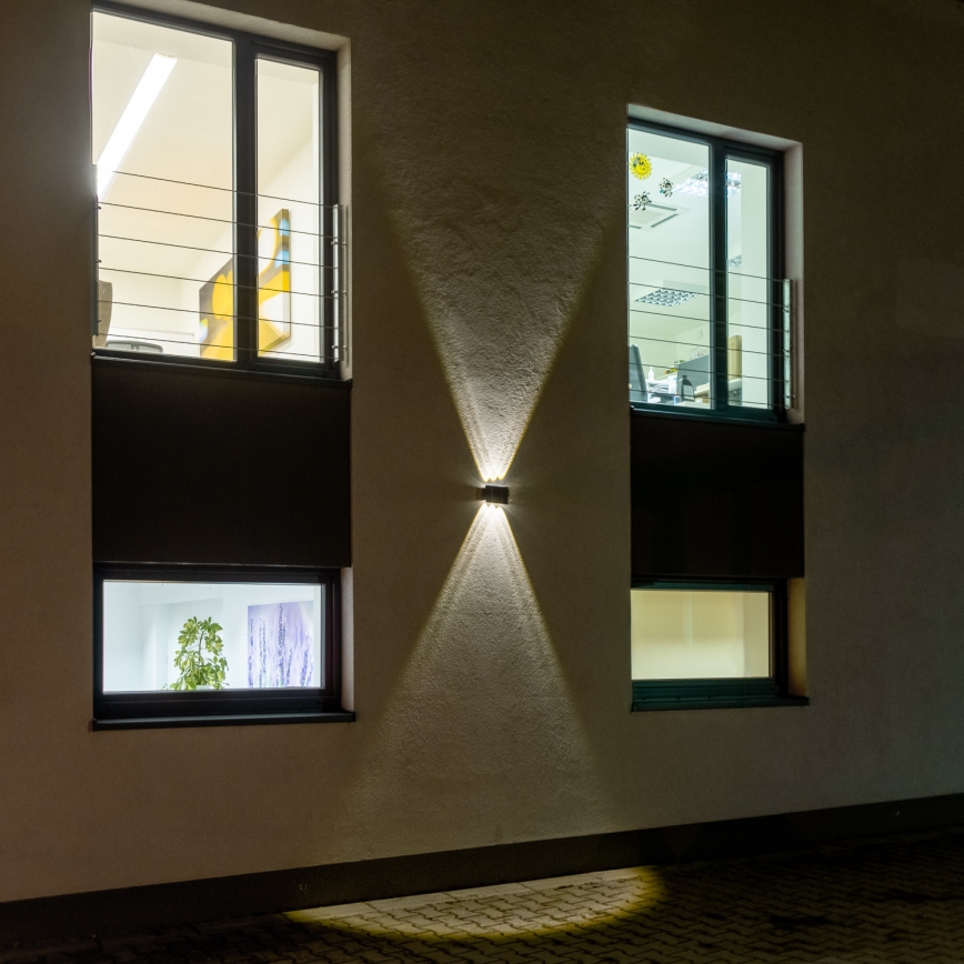 LED solcell väggbelysning med sensor LED/2W/5V IP54 1300 mAh