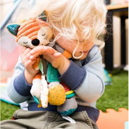 Infantino - Plyschleksak med tuggleksak 30 cm male räv