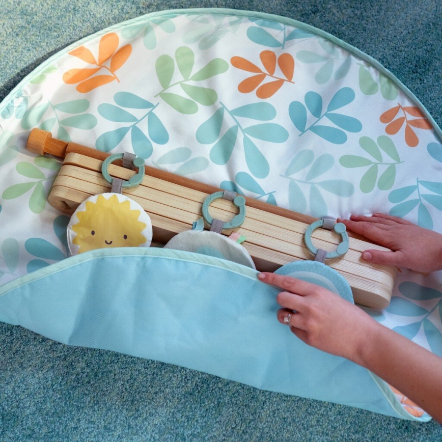 Ingenuity - Barnfilt för lek med en trätrapets SOL VALLEY