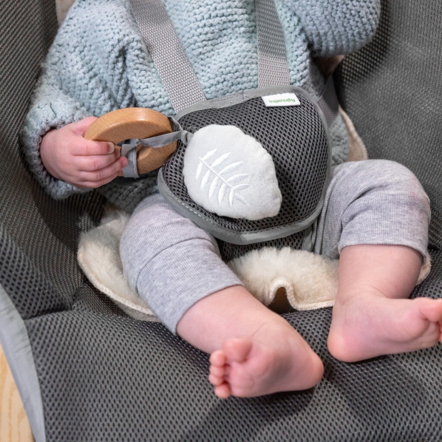 Ingenuity - Vibrerande babysitter med musik EVERY SEASON WESLEY grå