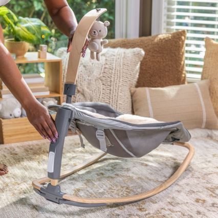 Ingenuity - Vibrerande babysitter med musik EVERY SEASON WESLEY grå