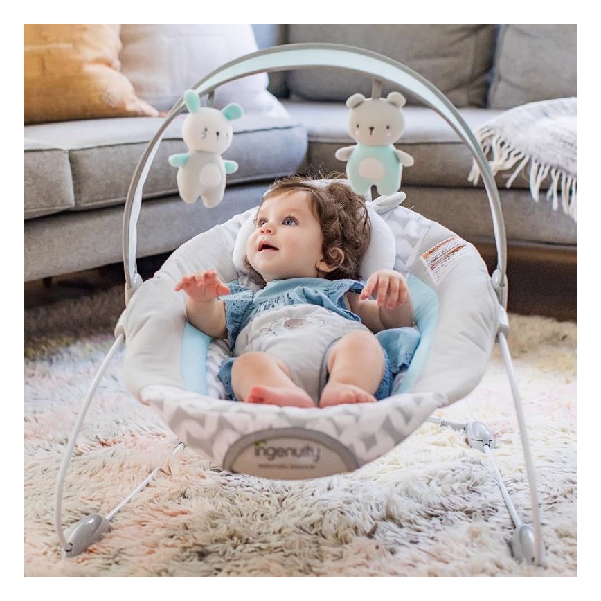 Ingenuity - Vibrerande babysitter med sång RAYLAN 3xLR14