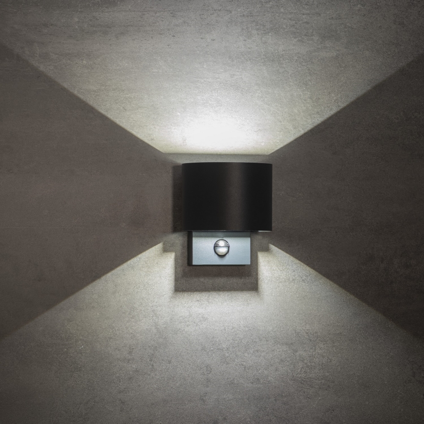 LED utomhusvägglampa med rörelse- och skymningssensor REKA LED/7W/230V IP54 antracit rund