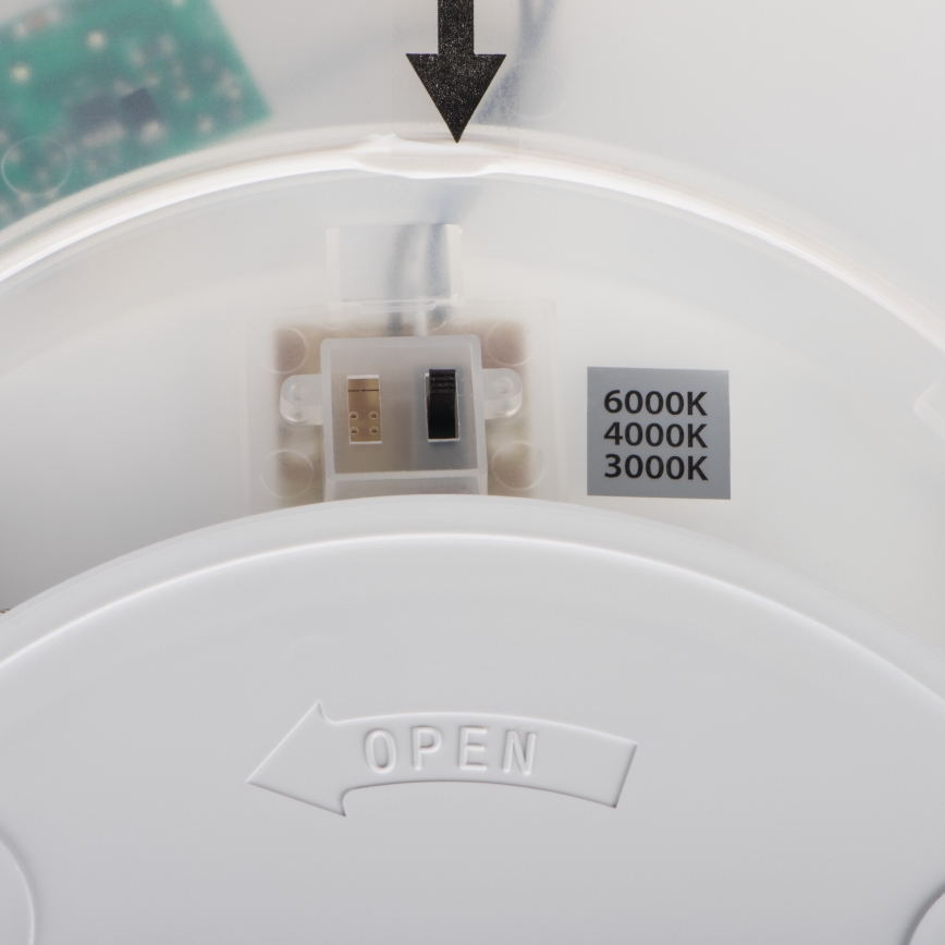 LED takarmatur AZPO LED/22W/230V 3000/4000/6000K Ø 42 cm IP54 vit