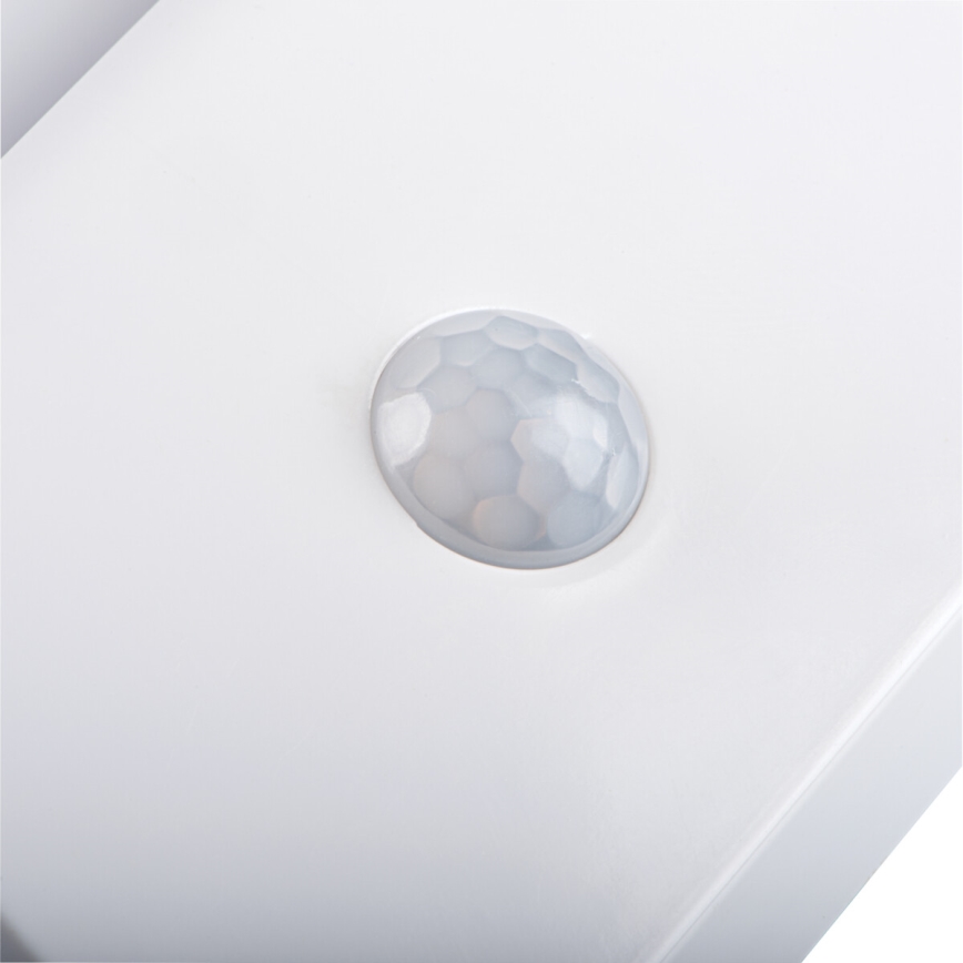 Kanlux 37392 - LED Inbyggd lampa med en rörelse- och skymningssensor IRS LED/0,3W/3xAAA IP54 vit