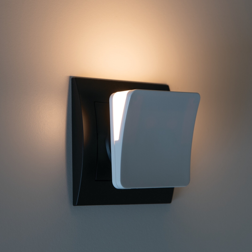 Kanlux 37393 - LED nattlampa med skymningssensor till ett uttag HOFI LED/0,28W/230V vit