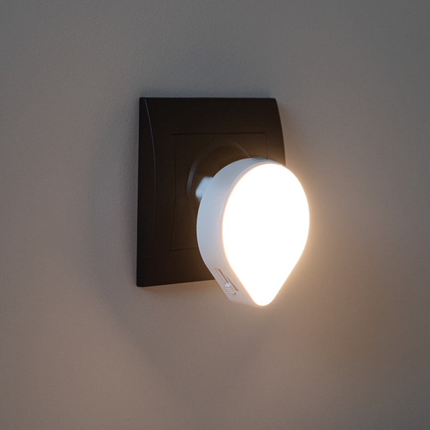 Kanlux 37396 - LED Ljusreglerad orientering belysning med skymningssensor till ett uttag ULOV LED/0,5W/230V vit