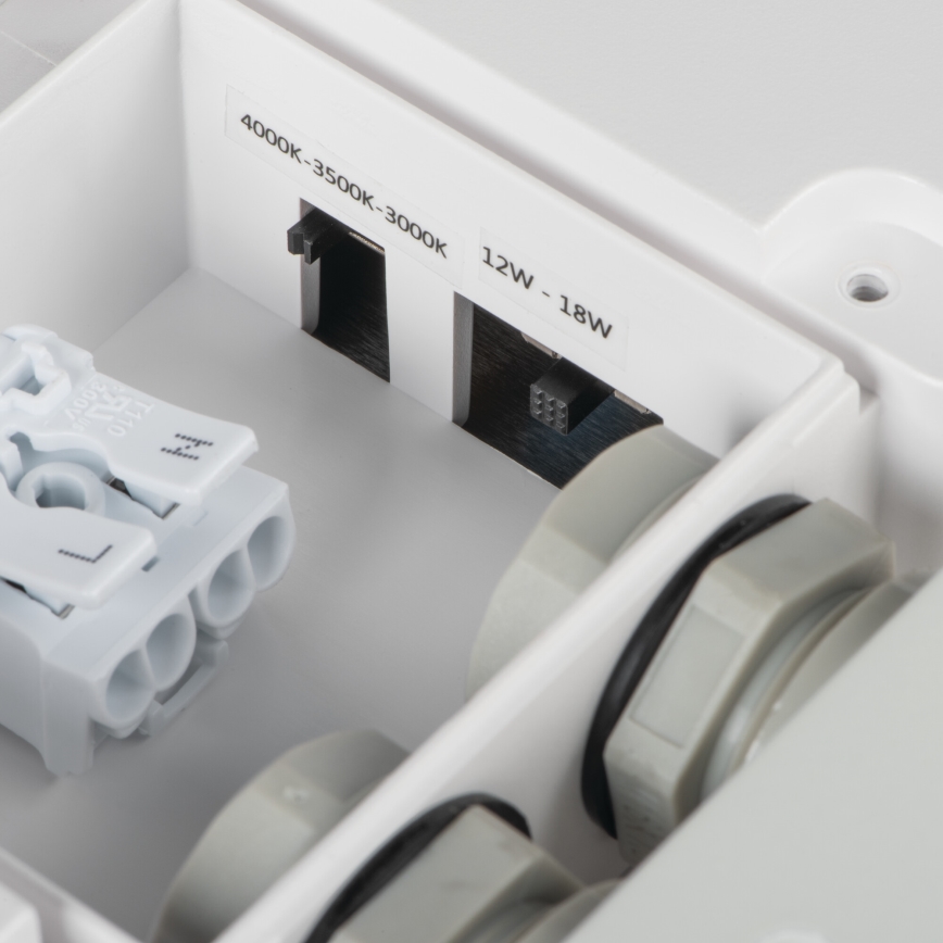 LED taklampa för utomhusbruk BENO LED/12/18W/230V 3000/3500/4000K IP65 vit vinklat