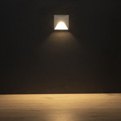 LED trapparmatur EXIN LED/2,5W/230V 3000K IP65 vit fyrkantig