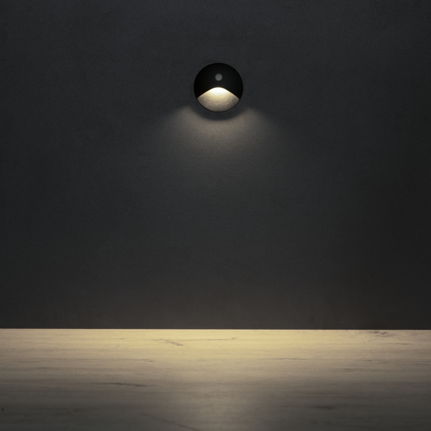 LED trapparmatur med rörelse- och skymningssensor EXIN LED/2,5W/230V 4000K IP65 svart rund