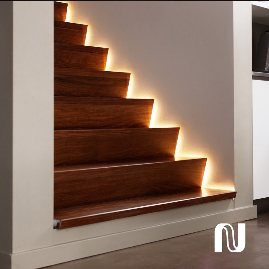 KIT - LED RGBW dimbar remsa Philips Hue WHITE AND COLOR AMBIANCE 2m LED/20W/230V + 2x LED Ljusreglerad glödlampa Philips A60 E27/9W/230V 2000-6500K