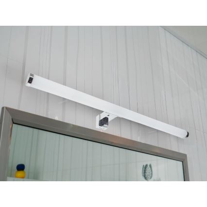 LED-belysning för badrumsspegel LED/12W/230V 59,5 cm IP44 blank krom