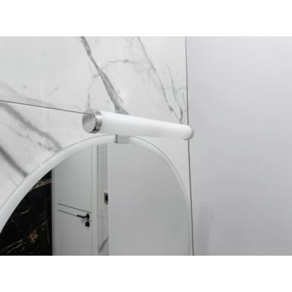 LED-belysning för badrumsspegel LED/8W/230V 30 cm IP44 blank krom