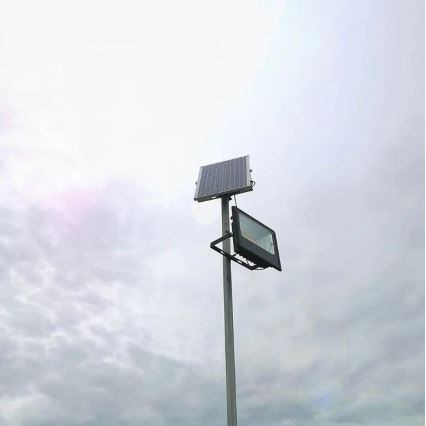 LED Dimbar solcellsstrålkastare LED/20W/6,4V 4000K IP65 10000 mAh + fjärrkontroll